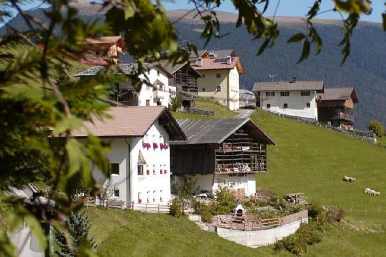 Agriturismo Apartments Tuene 奥蒂塞伊 外观 照片