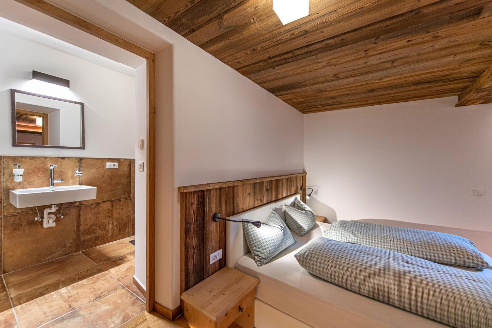 Agriturismo Apartments Tuene 奥蒂塞伊 外观 照片