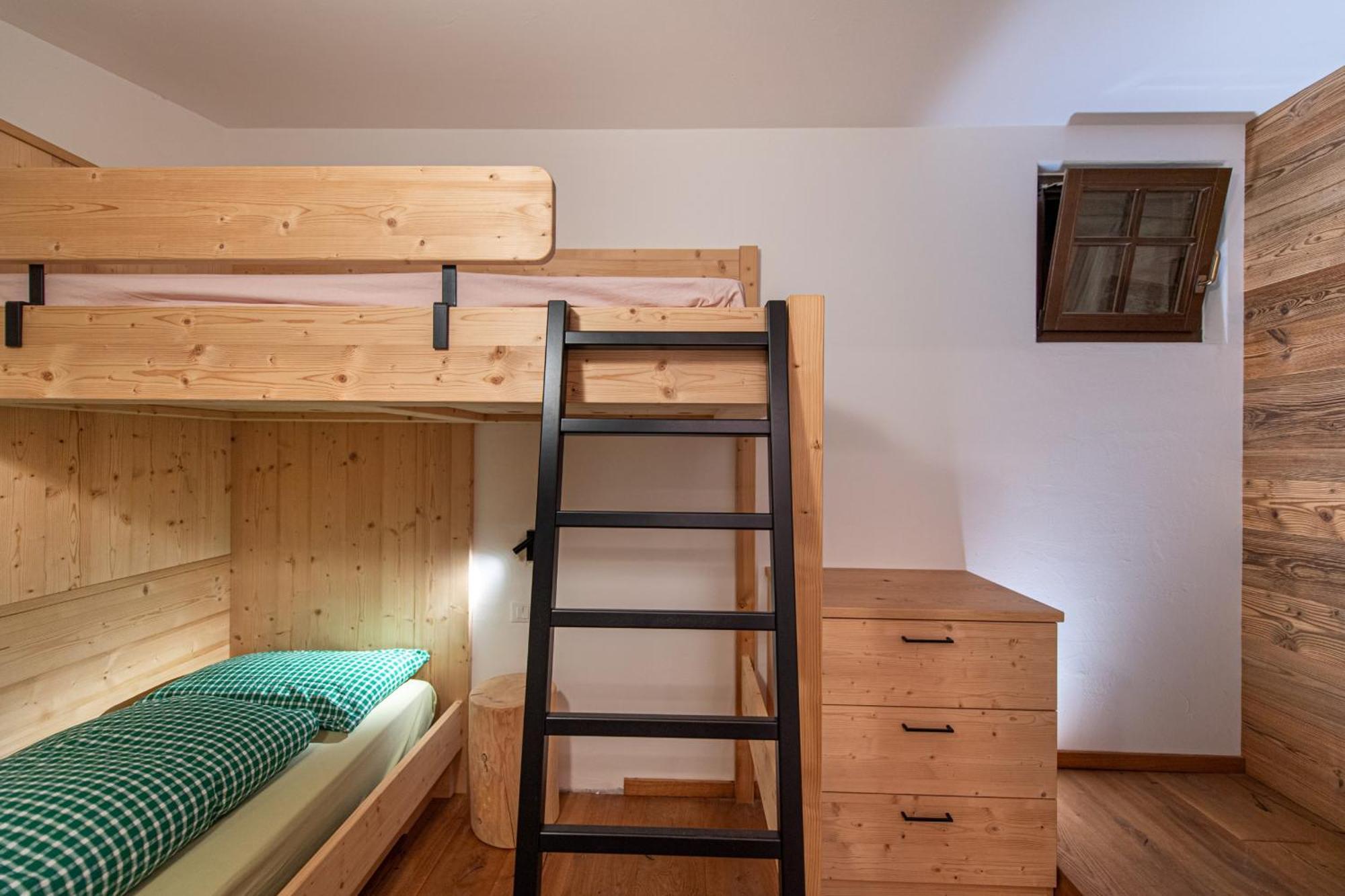 Agriturismo Apartments Tuene 奥蒂塞伊 外观 照片