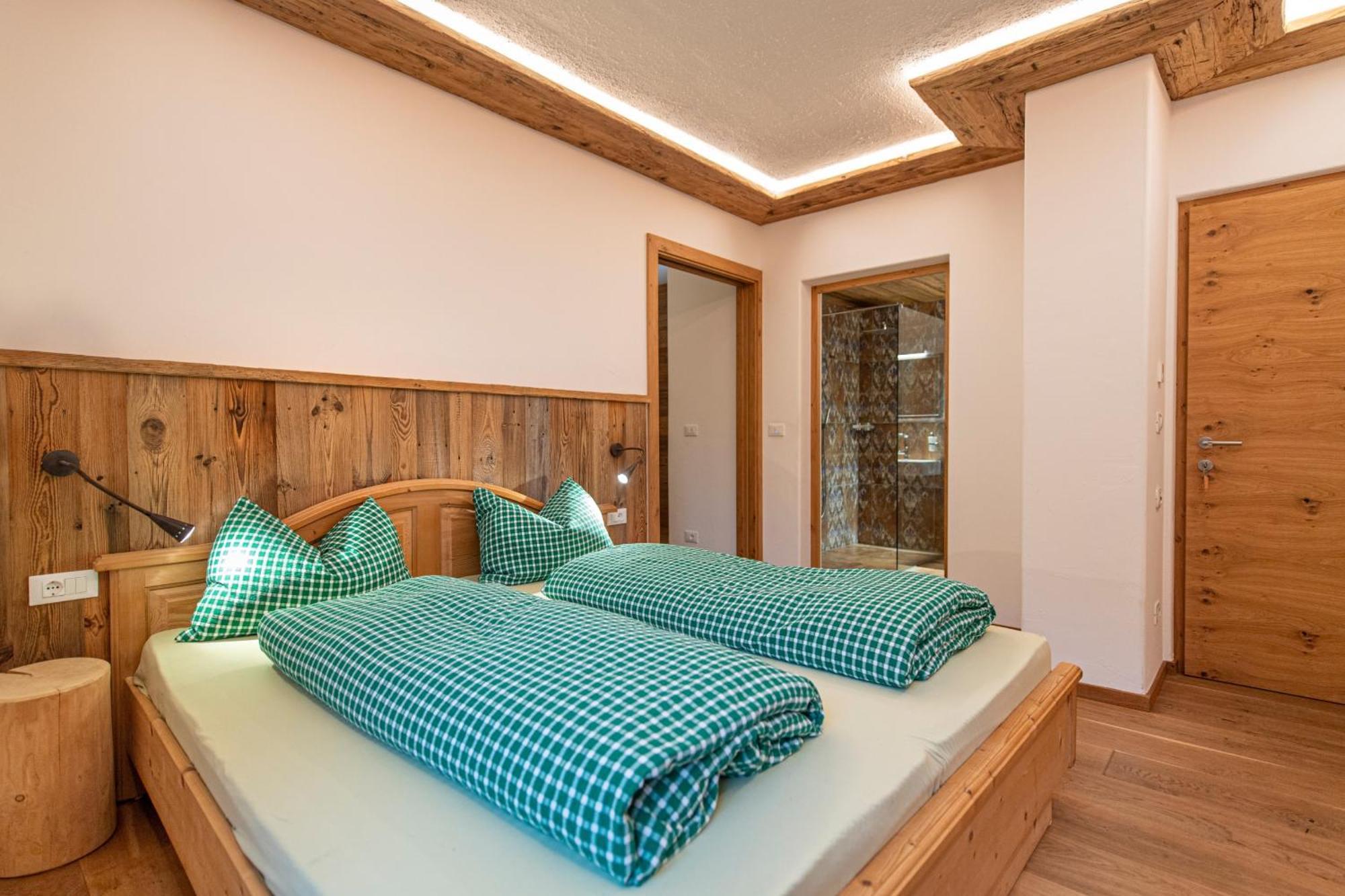 Agriturismo Apartments Tuene 奥蒂塞伊 外观 照片