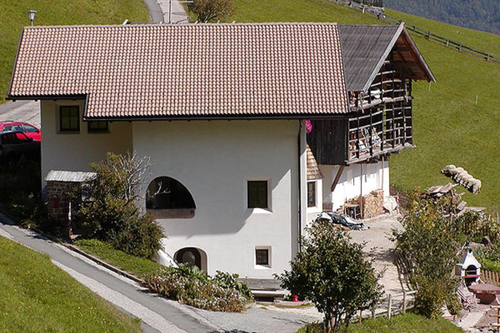 Agriturismo Apartments Tuene 奥蒂塞伊 外观 照片